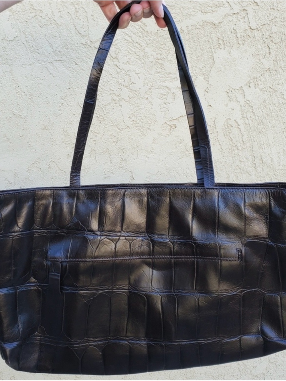 Falor Italian Leather Croc Embossed Tote Bag Black Minimalist Quiet Luxury